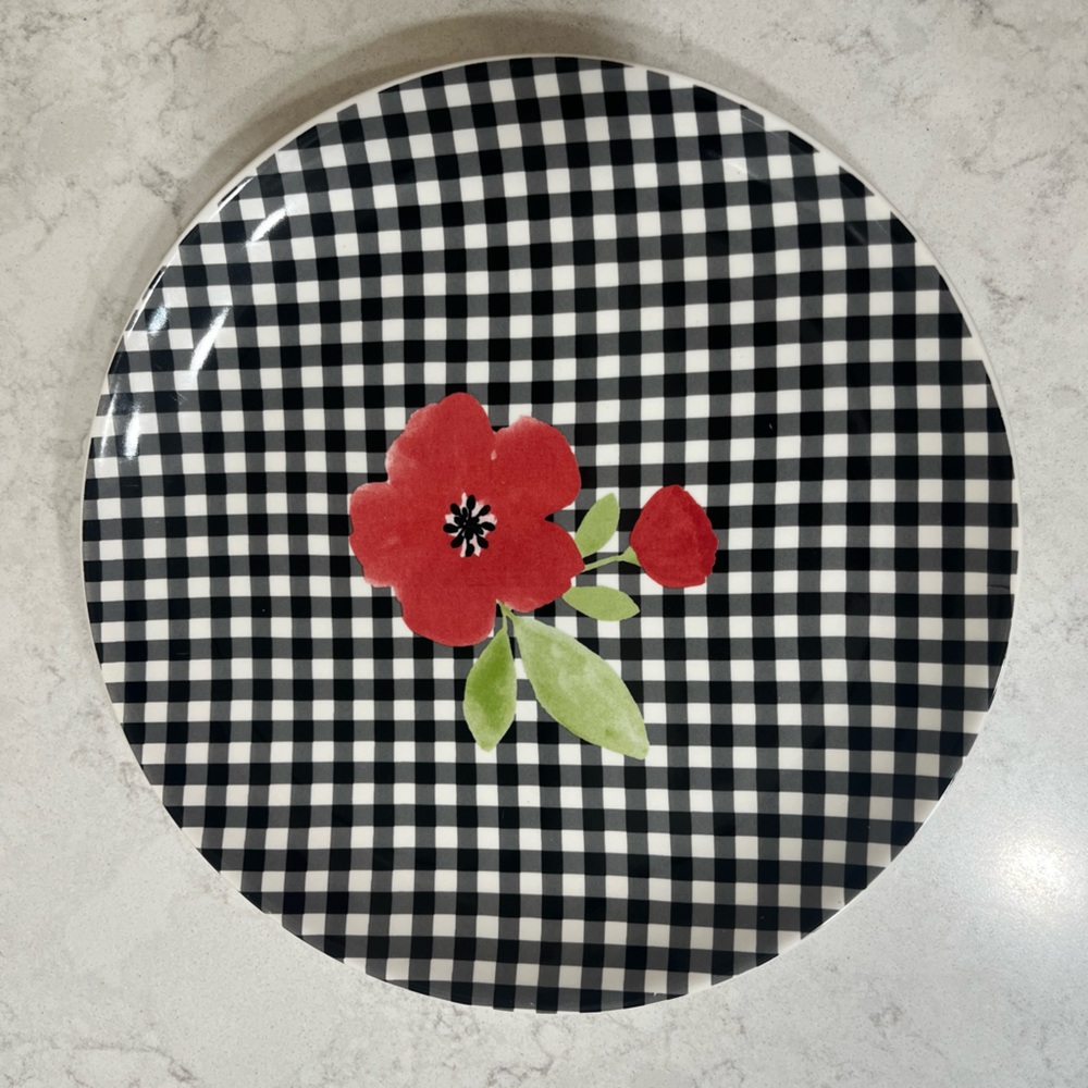 Dolly Parton Buffalo Plaid Serving Platter, 4 Appetizer Plates & 4 Bowls Set - Picture 8 of 11
